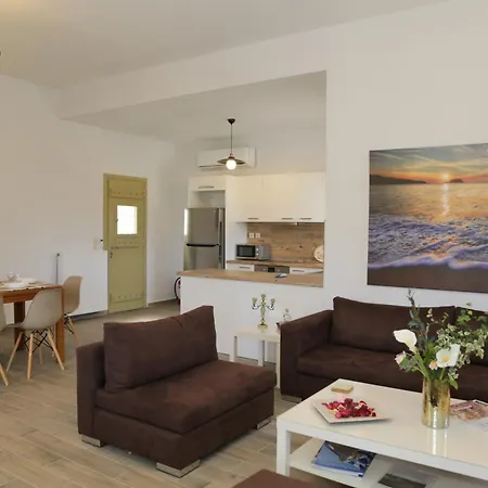 Anchorage Andros * Amonaklios